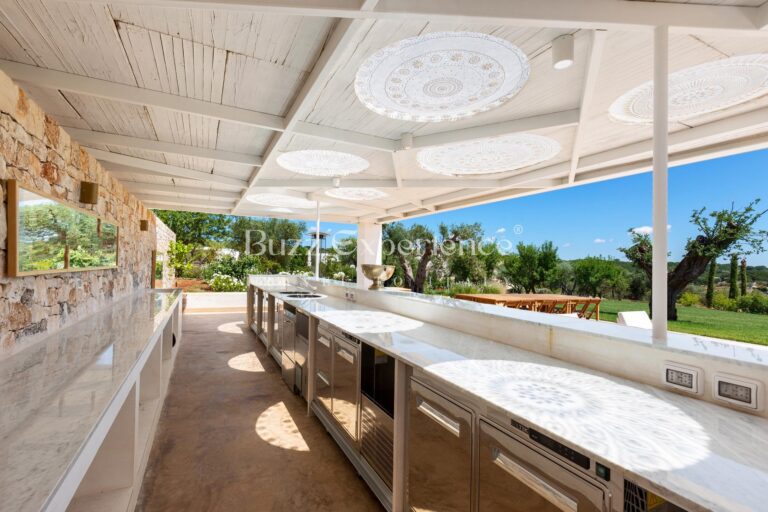 Buzz_Experience-Trulli_Panorama-Ostuni_116