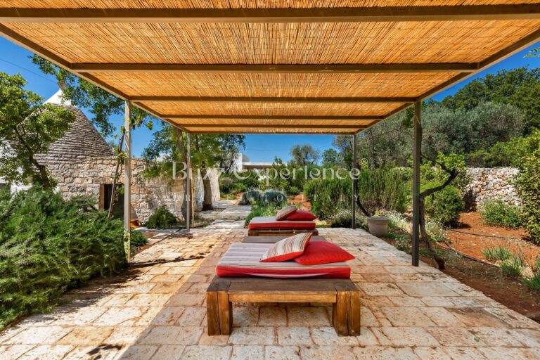 Buzz_Experience-Trulli_Panorama-Ostuni_128