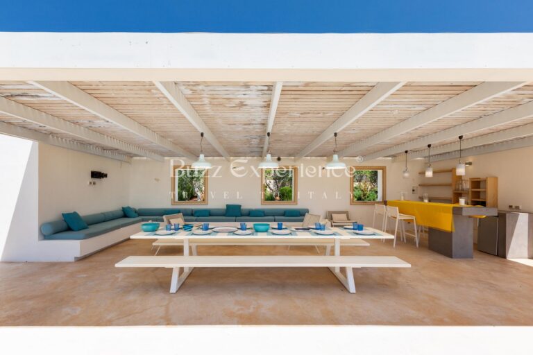 Buzz_Experience-Trulli_Panorama-Ostuni_14