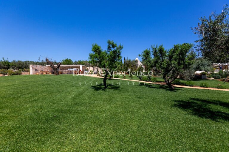 Buzz_Experience-Trulli_Panorama-Ostuni_140