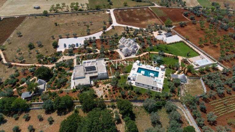 Buzz_Experience-Trulli_Panorama-Ostuni_142