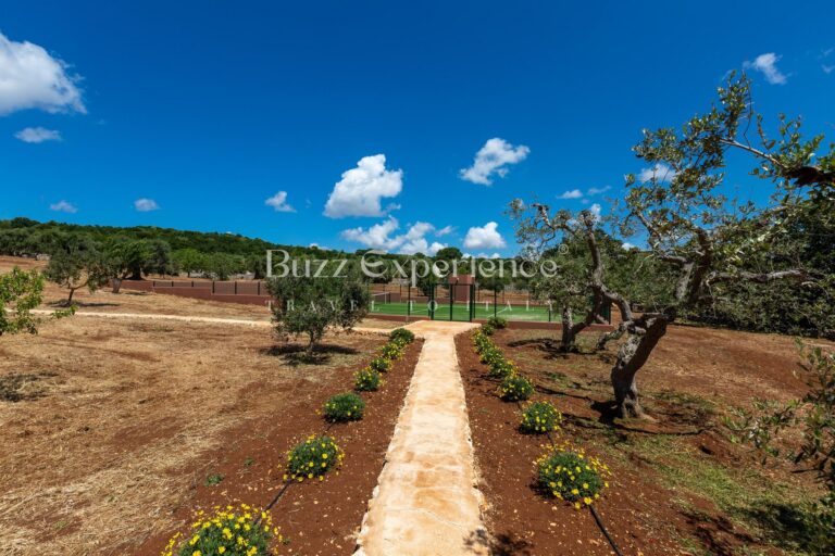 Buzz_Experience-Trulli_Panorama-Ostuni_147