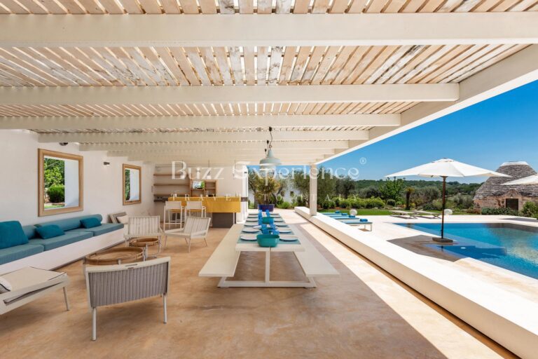 Buzz_Experience-Trulli_Panorama-Ostuni_15