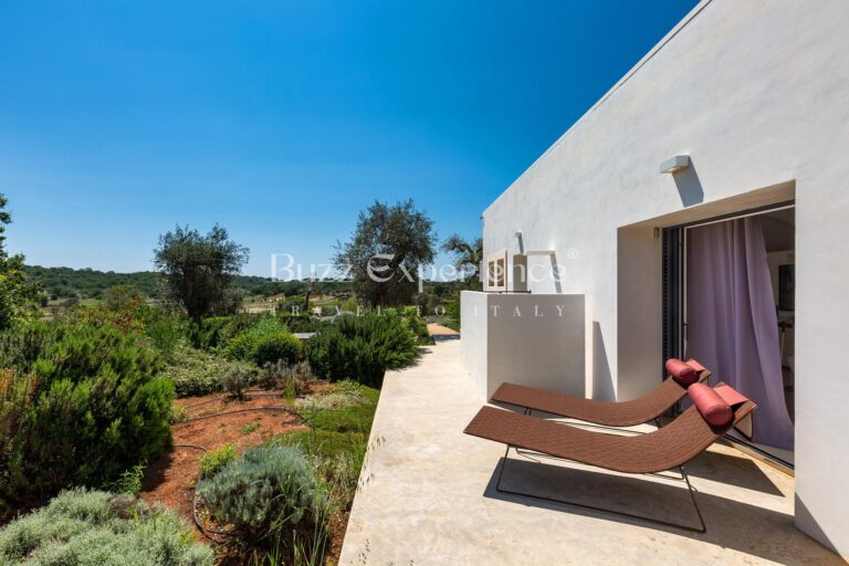 Buzz_Experience-Trulli_Panorama-Ostuni_59