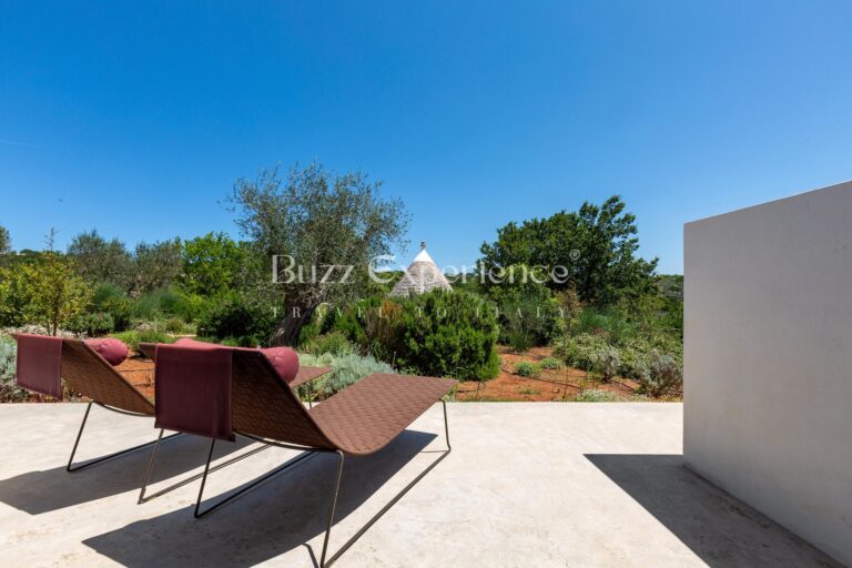 Buzz_Experience-Trulli_Panorama-Ostuni_60