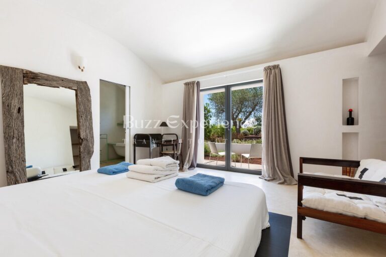 Buzz_Experience-Trulli_Panorama-Ostuni_71